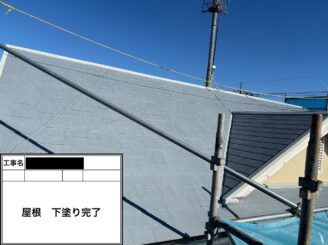 屋根下塗り完了